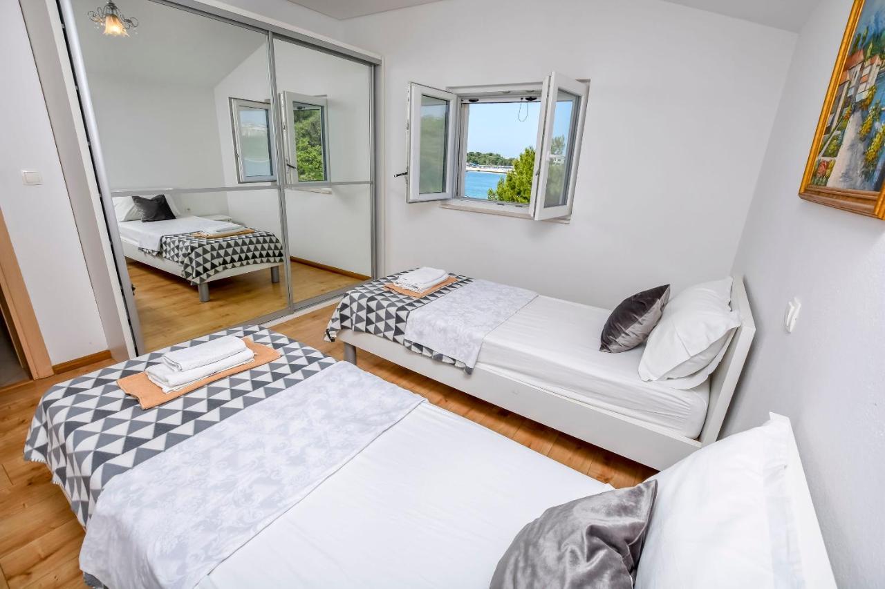 Apartments Silvana Rogoznica  Luaran gambar