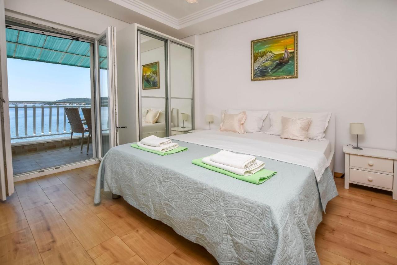 Apartments Silvana Rogoznica  Luaran gambar